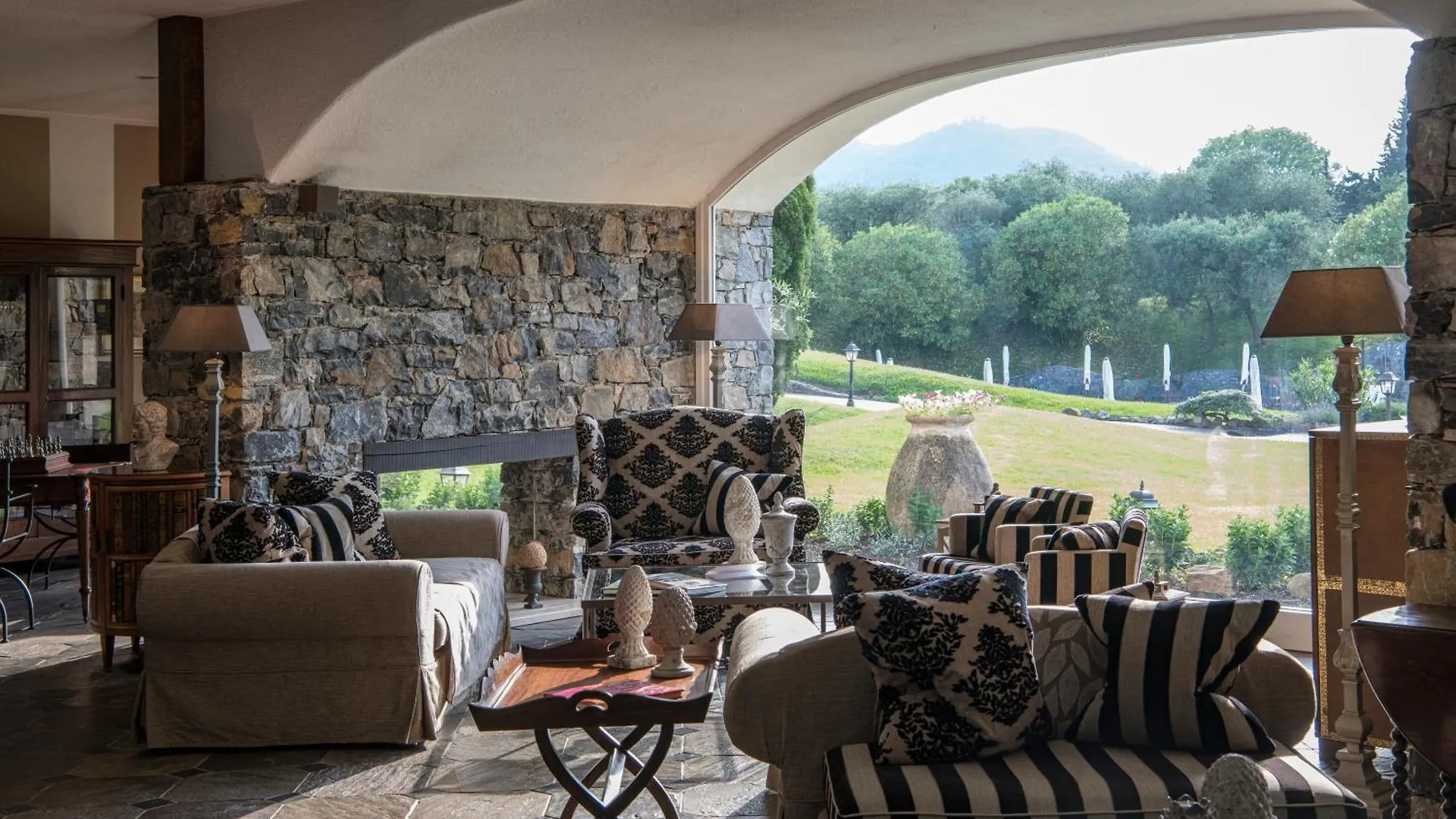 La Meridiana Reiais & Chateaux Garlenda 5*,  Italy