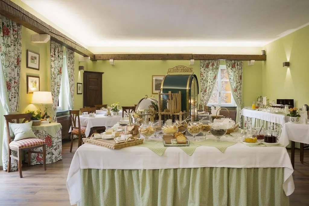 La Meridiana Reiais & Chateaux Garlenda Hotel